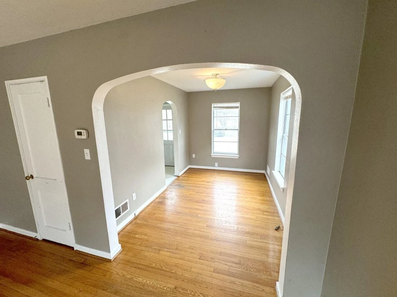 1811 Windsor AVE - Photo 25