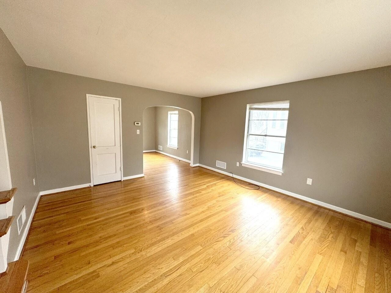 1811 Windsor AVE - Photo 8