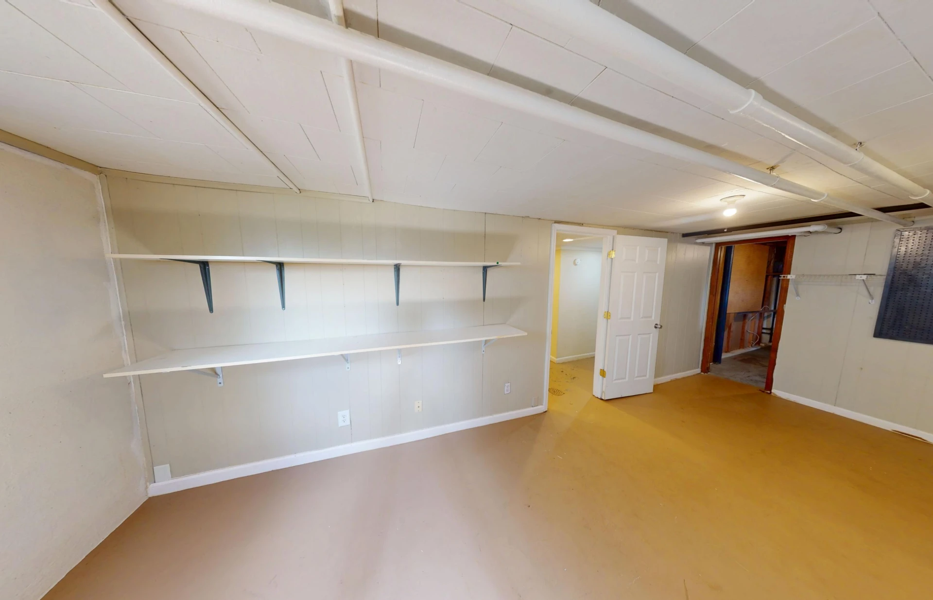 815 Windsor AVE - Photo 21