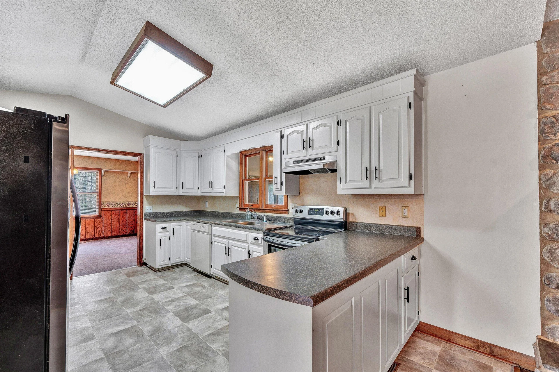 380 Countrywood LN - Photo 14