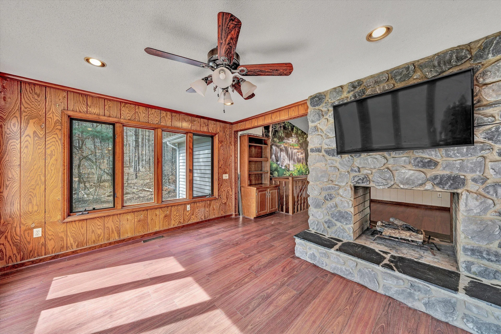 380 Countrywood LN - Photo 20