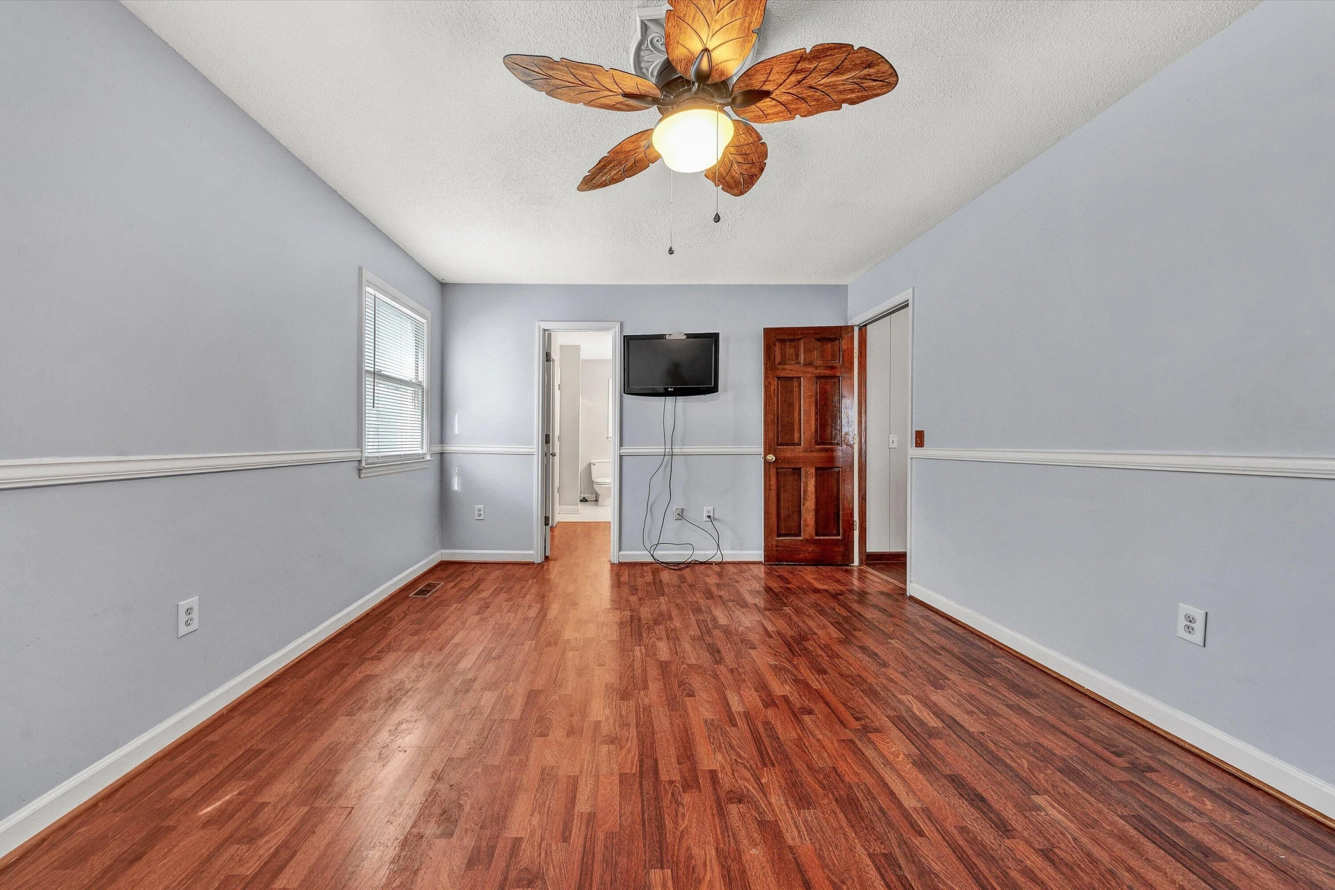 380 Countrywood LN - Photo 32