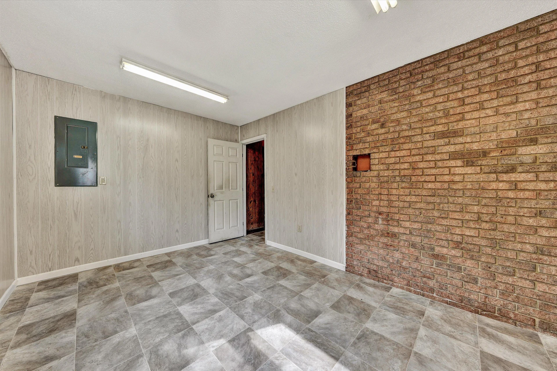 380 Countrywood LN - Photo 35