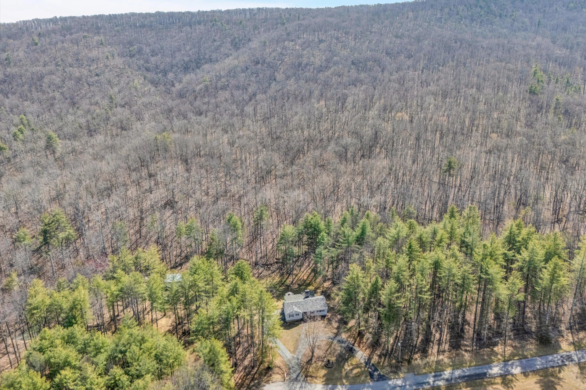 380 Countrywood LN - Photo 55