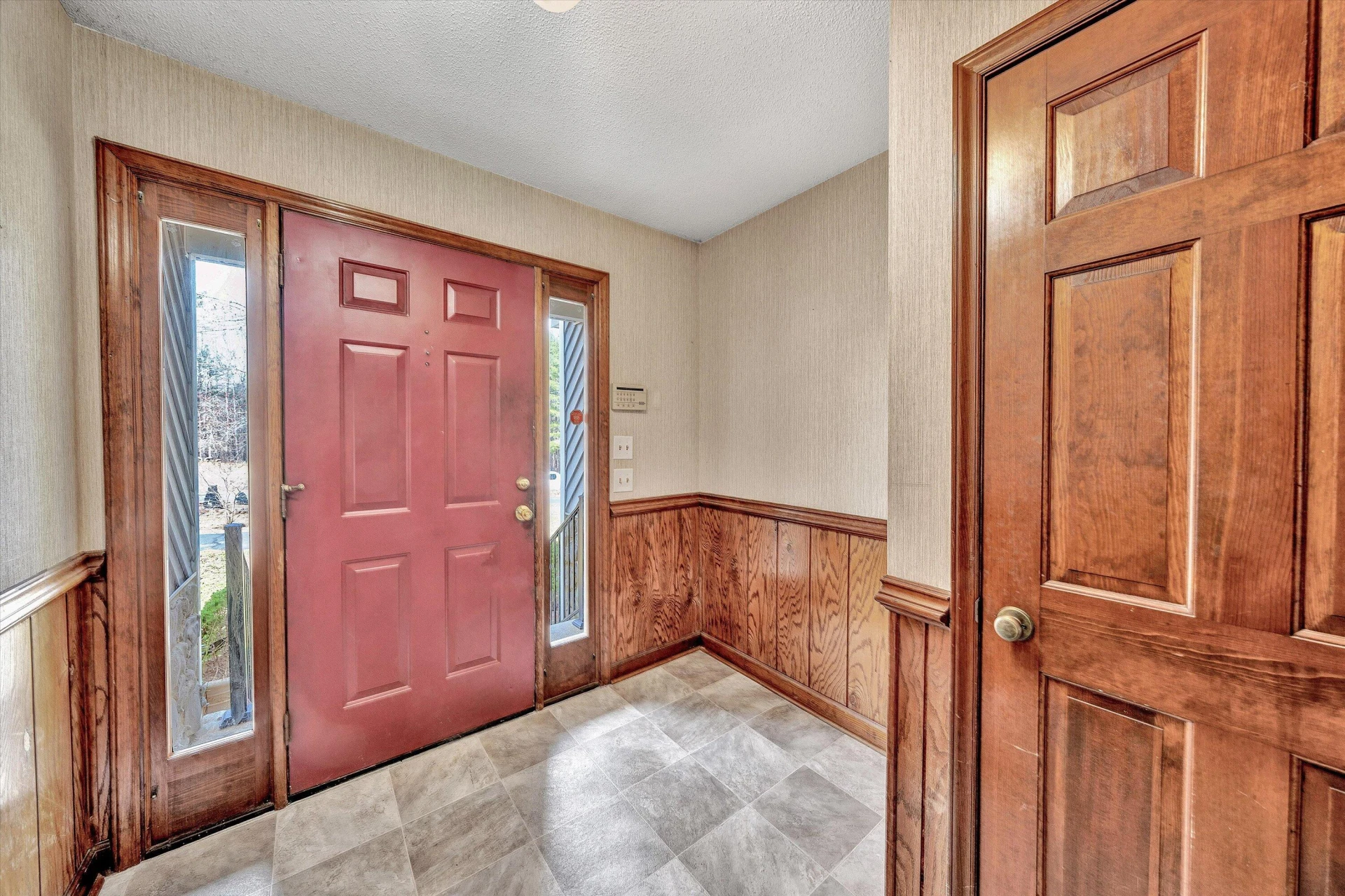 380 Countrywood LN - Photo 9