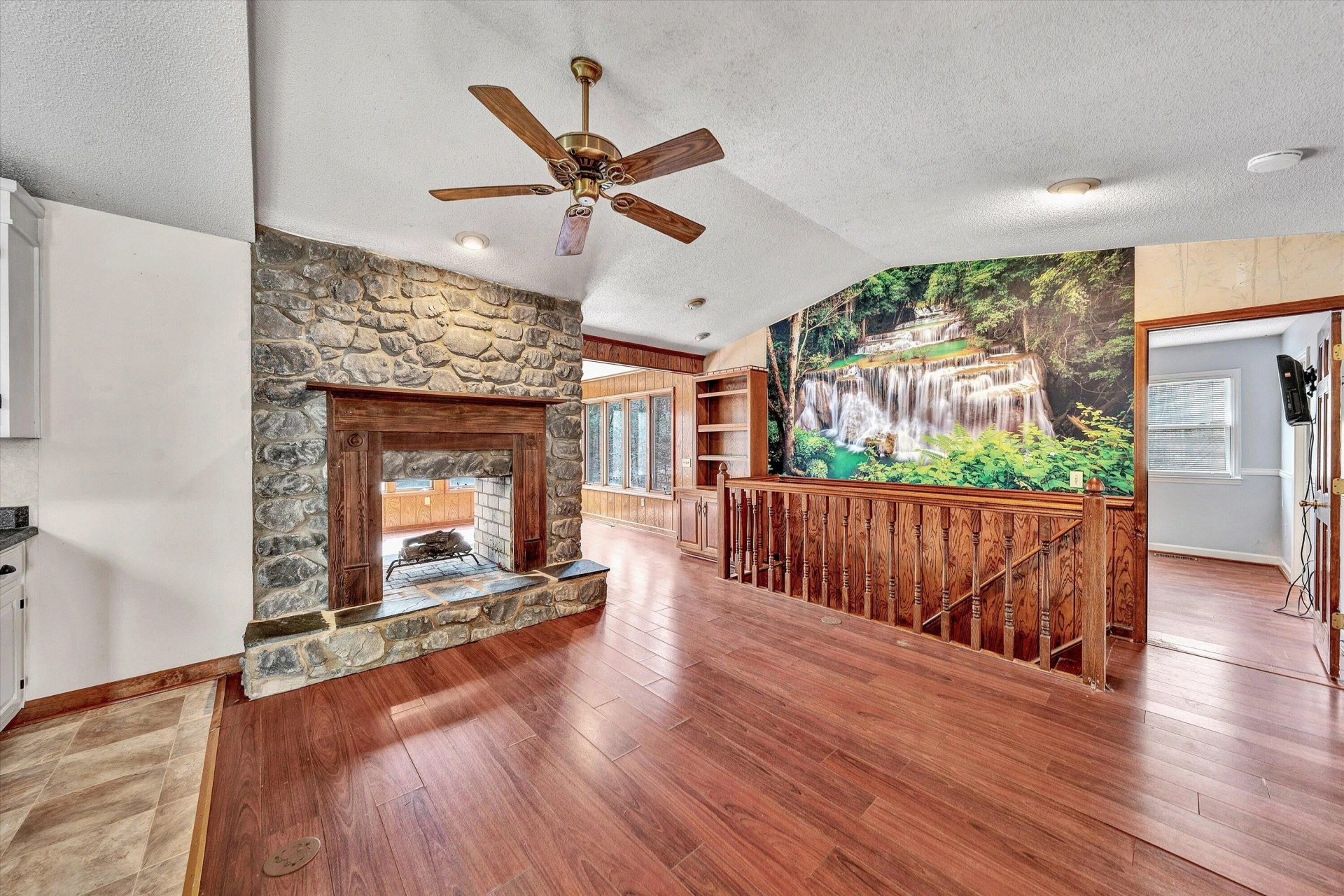 380 Countrywood LN - Photo 11