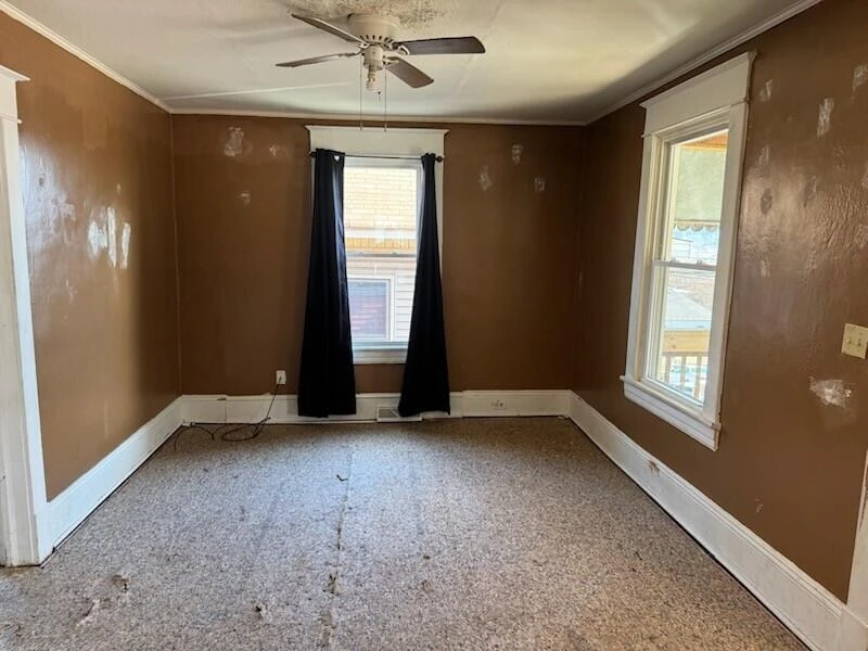 1144 Tompkins AVE - Photo 10