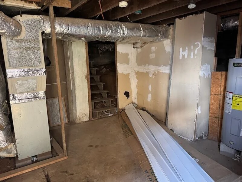 1144 Tompkins AVE - Photo 20