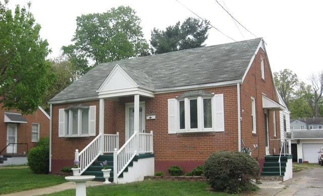 2413 Ravenwood AVE