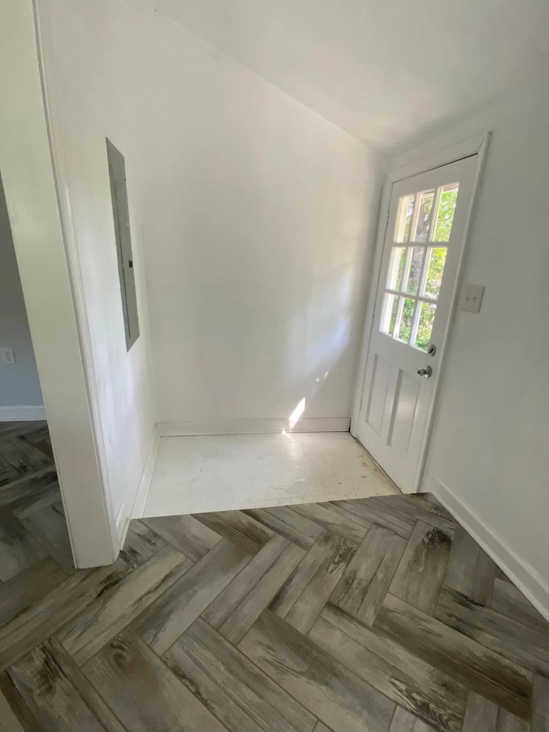 1827 Roanoke AVE - Photo 15