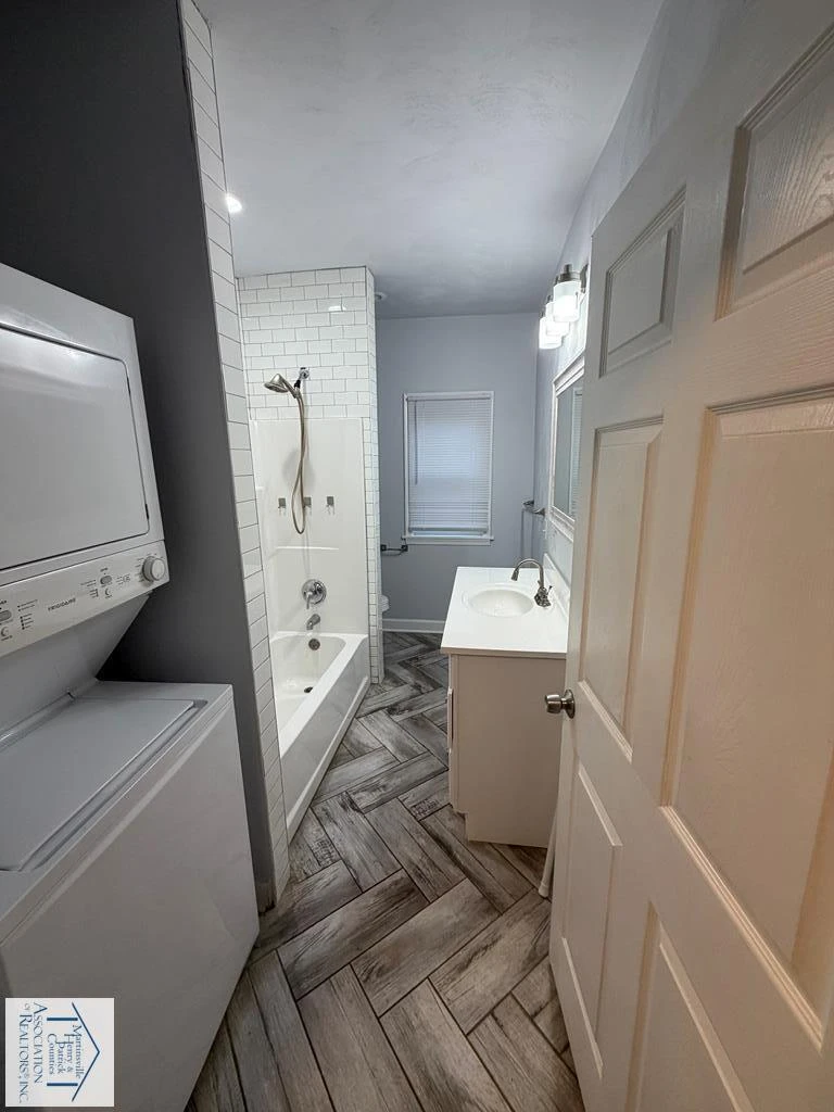 1827 Roanoke AVE - Photo 5