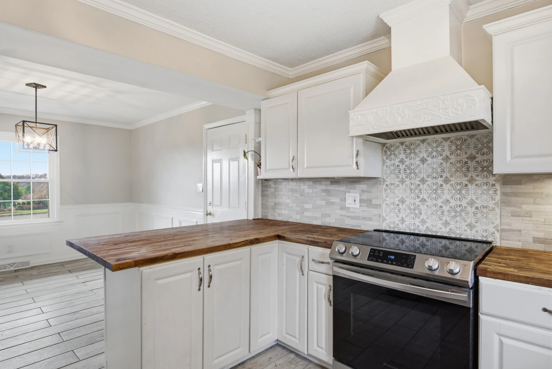 1270 Crestview DR - Photo 14