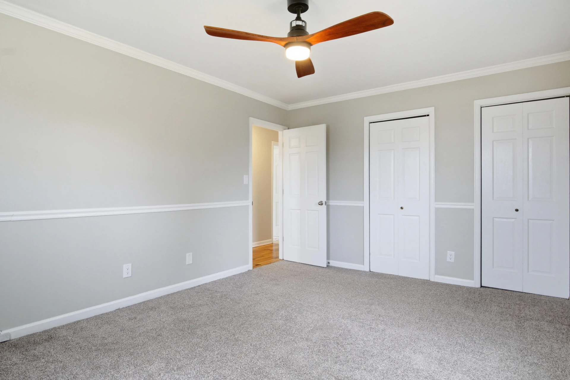 1270 Crestview DR - Photo 35