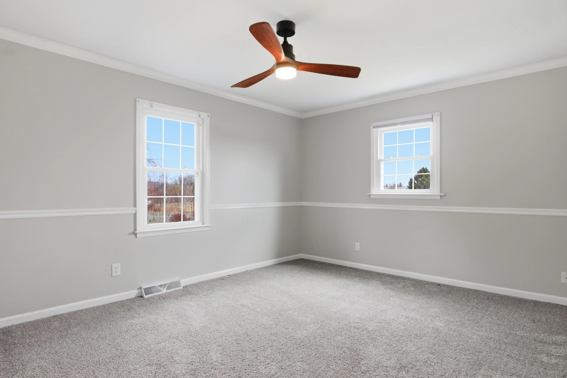 1270 Crestview DR - Photo 36