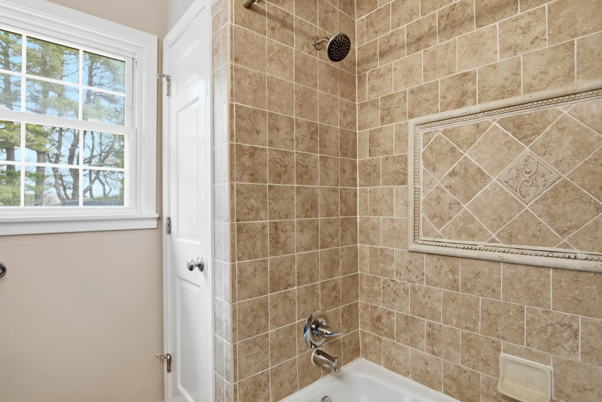 1270 Crestview DR - Photo 39