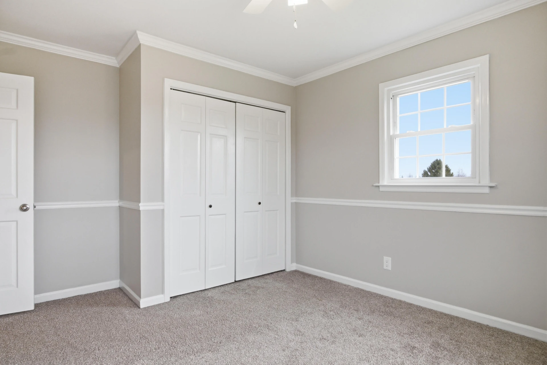 1270 Crestview DR - Photo 45