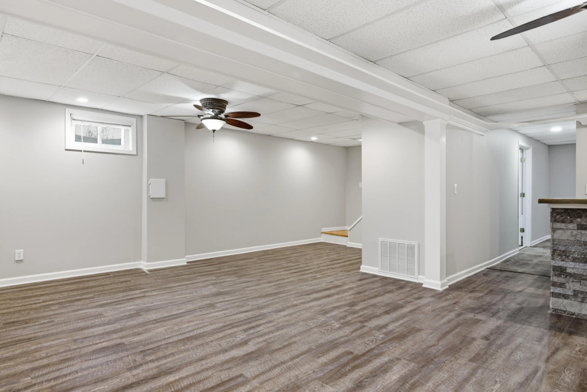 1270 Crestview DR - Photo 49