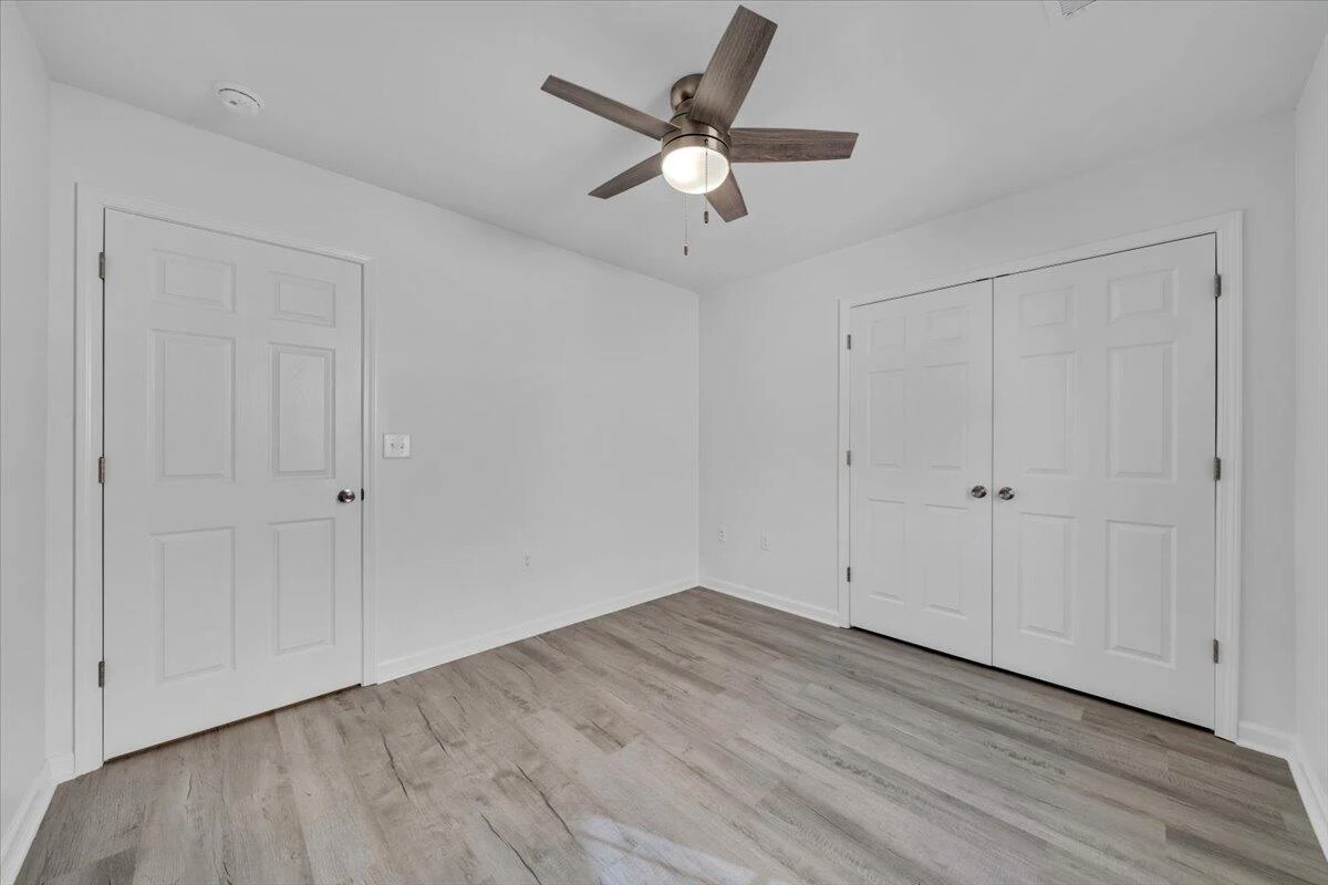 1018 Morehead AVE - Photo 22