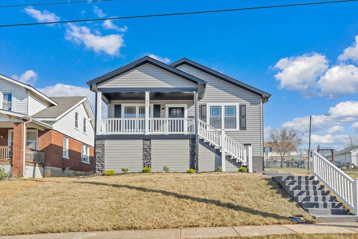 1018 Morehead AVE - Photo 36