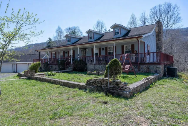 5380 Laurel Fork RD
