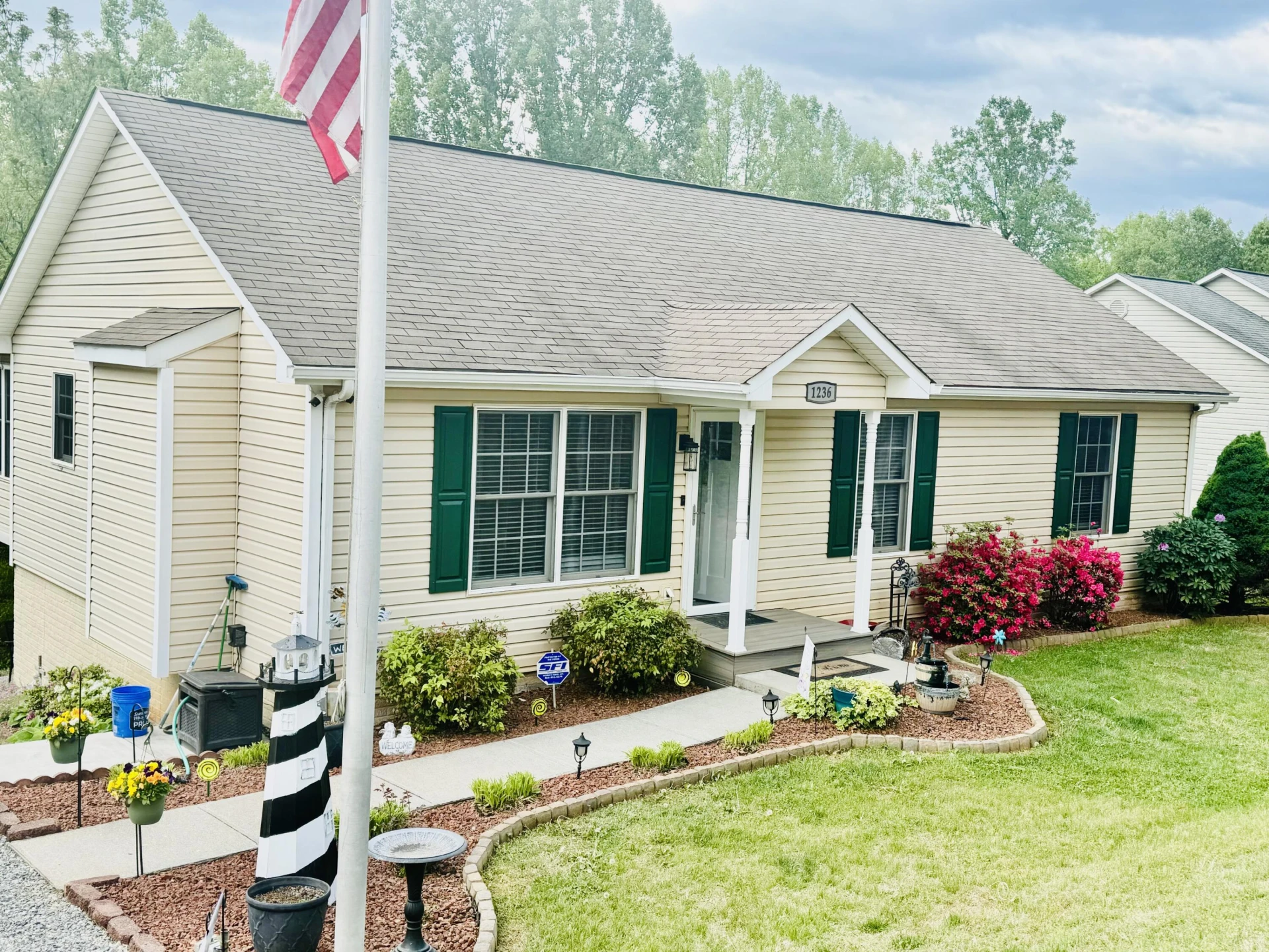1236 Carroll RD
