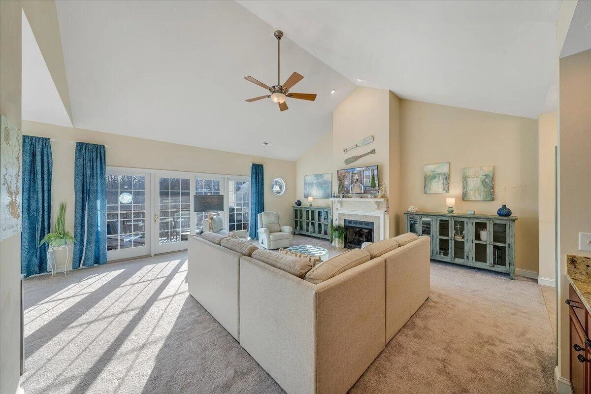 300 Pointe Shore DR #411 - Photo 11
