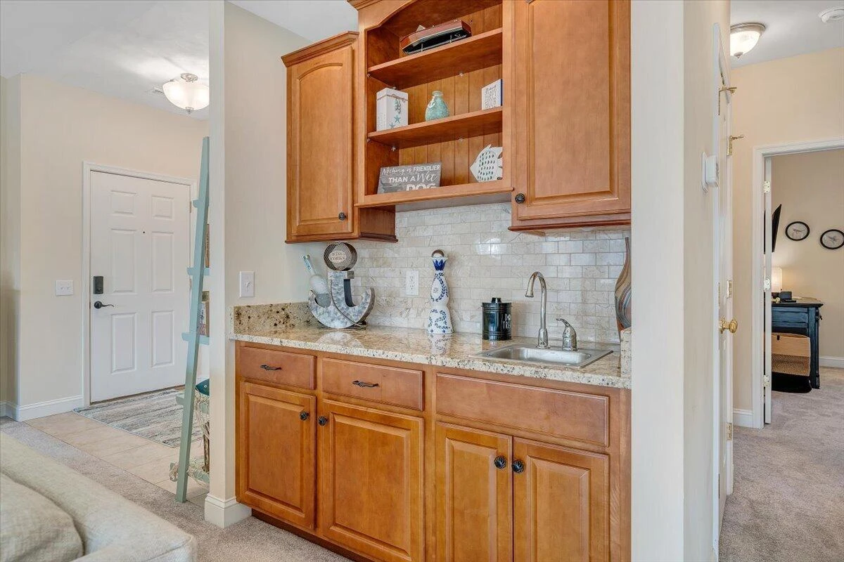300 Pointe Shore DR #411 - Photo 15