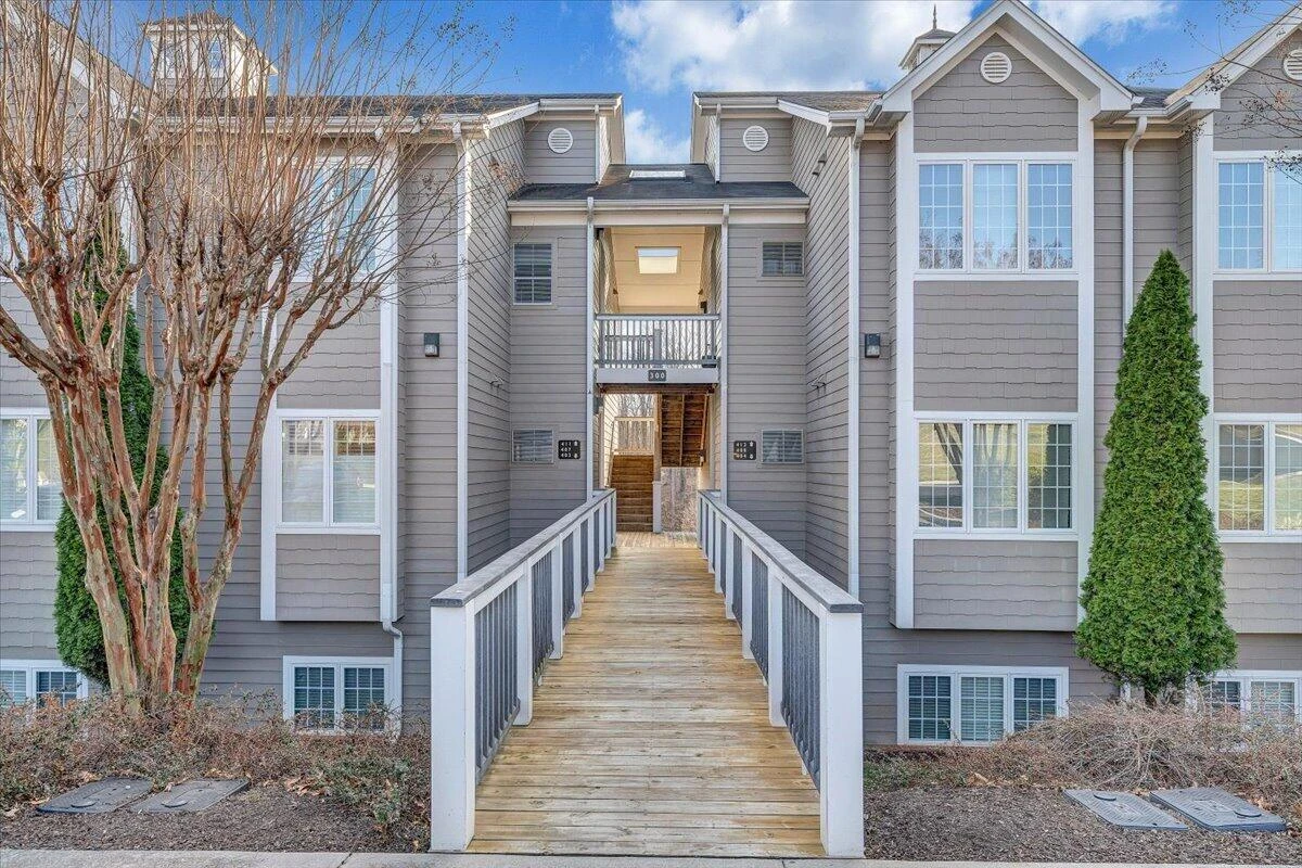 300 Pointe Shore DR #411 - Photo 3