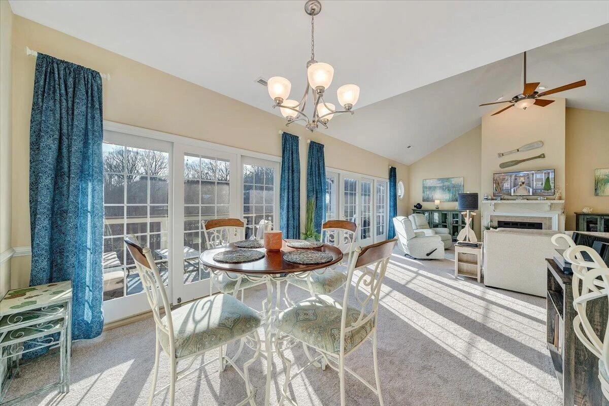 300 Pointe Shore DR #411 - Photo 23