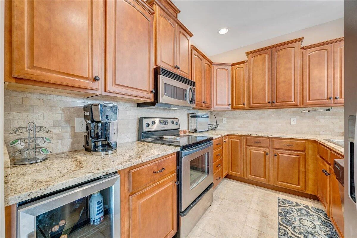 300 Pointe Shore DR #411 - Photo 27