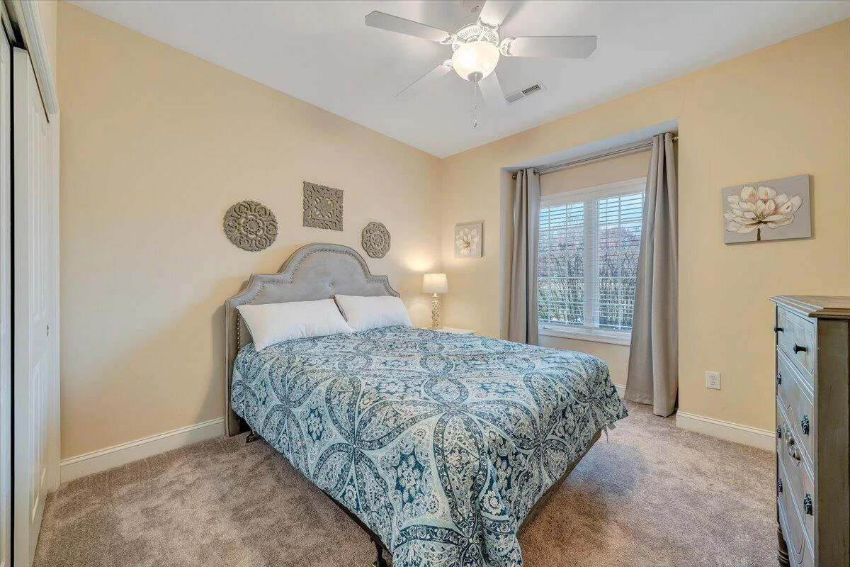 300 Pointe Shore DR #411 - Photo 36