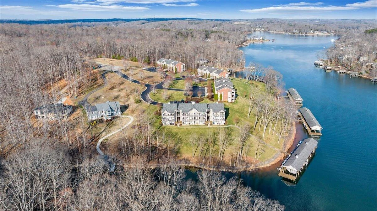 300 Pointe Shore DR #411 - Photo 55