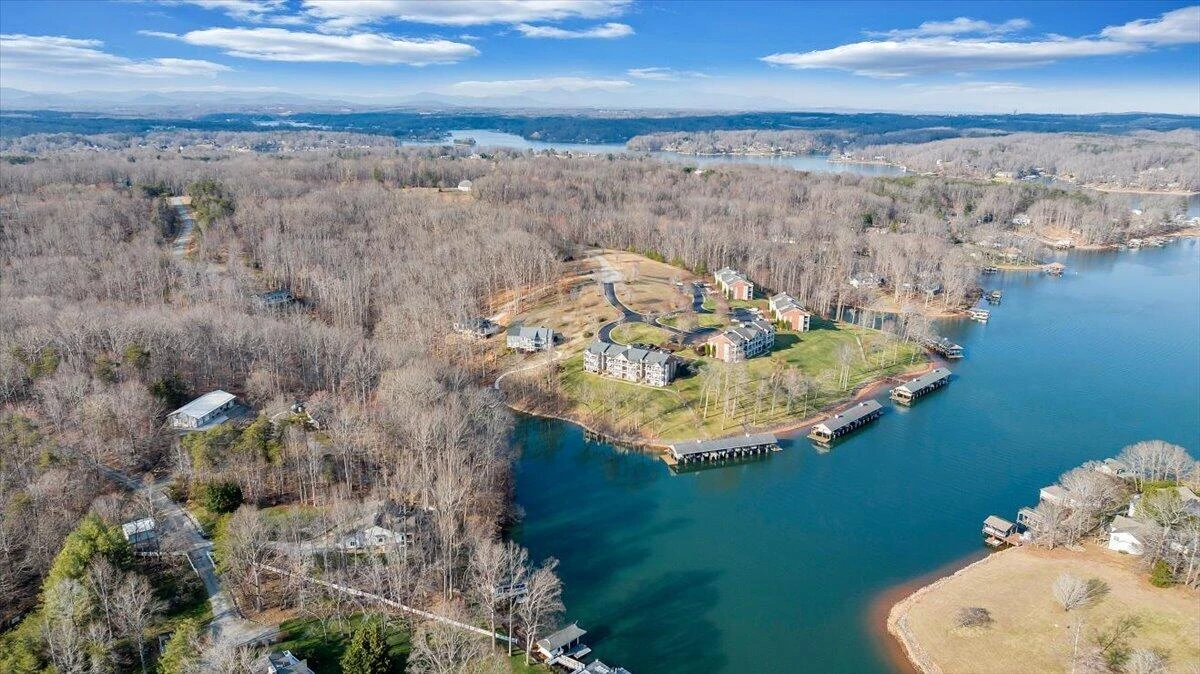 300 Pointe Shore DR #411 - Photo 61