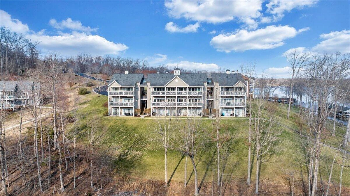 300 Pointe Shore DR #411 - Photo 67