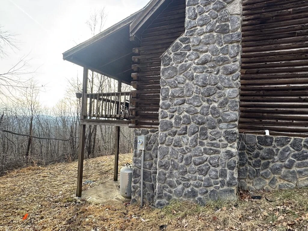 1212 Eagle View DR - Photo 4