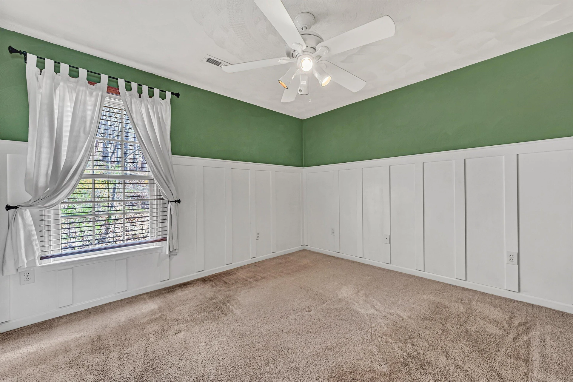 2540 Blue Ridge Springs RD - Photo 24