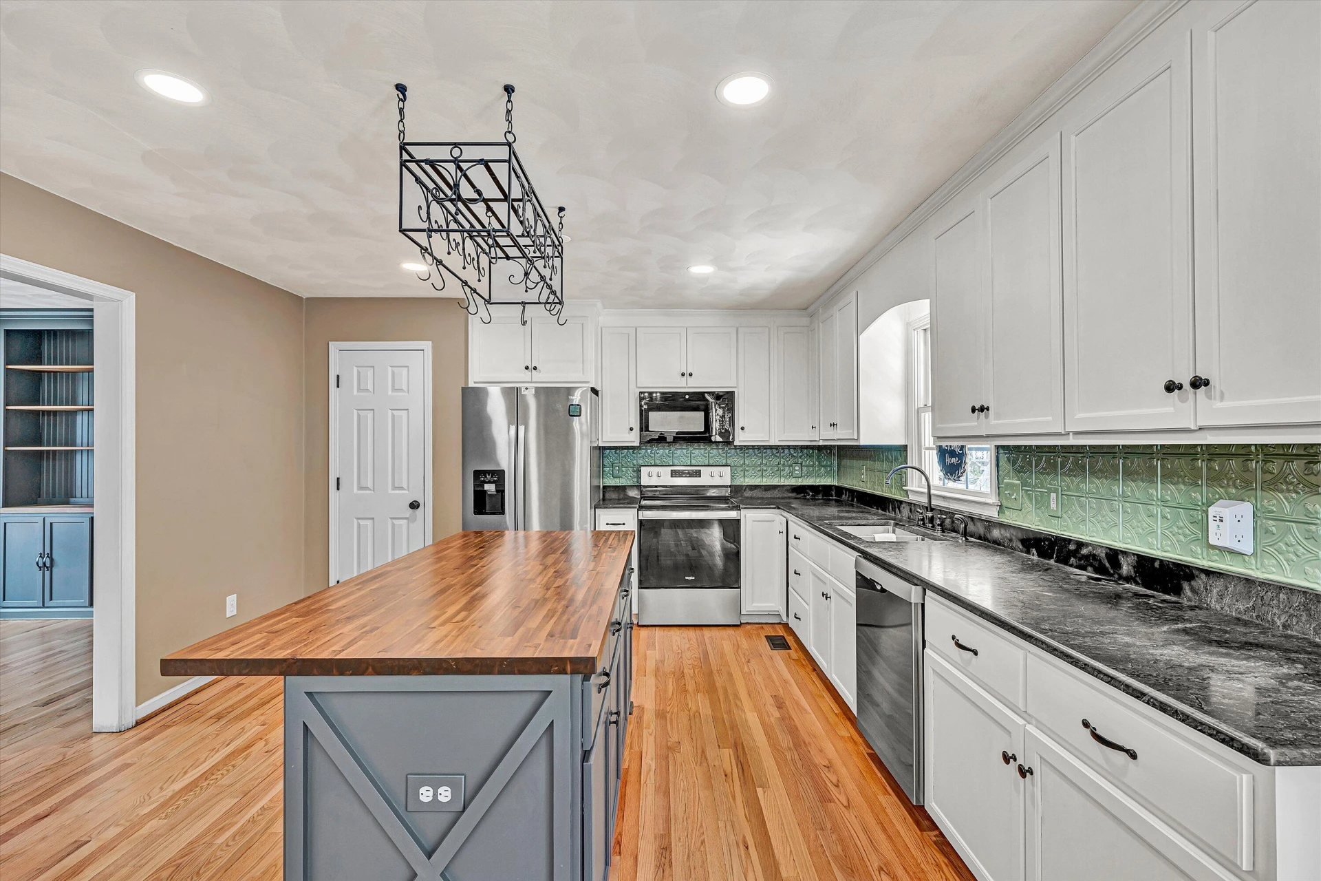 2540 Blue Ridge Springs RD - Photo 8