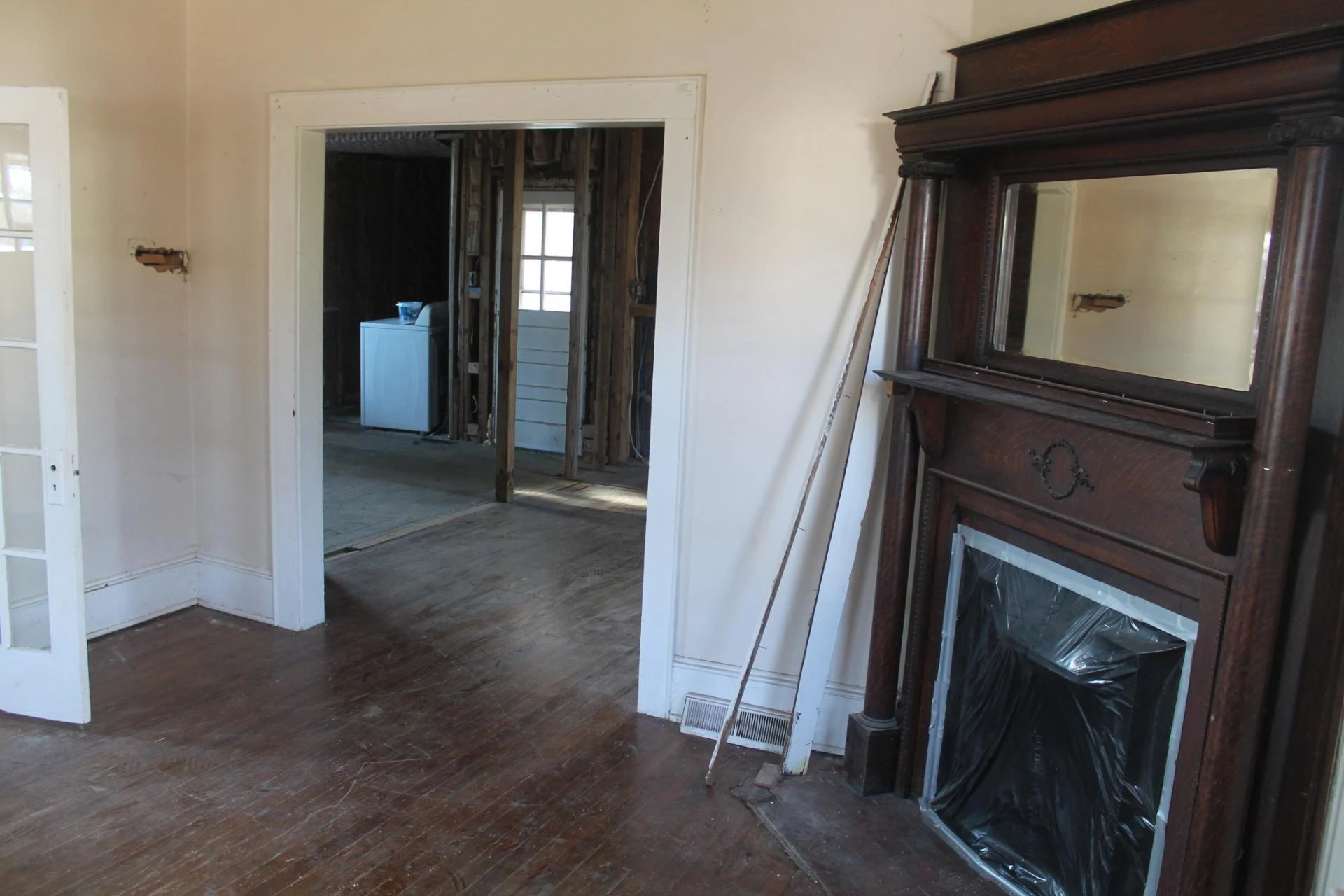 2210 Eastgate AVE - Photo 7