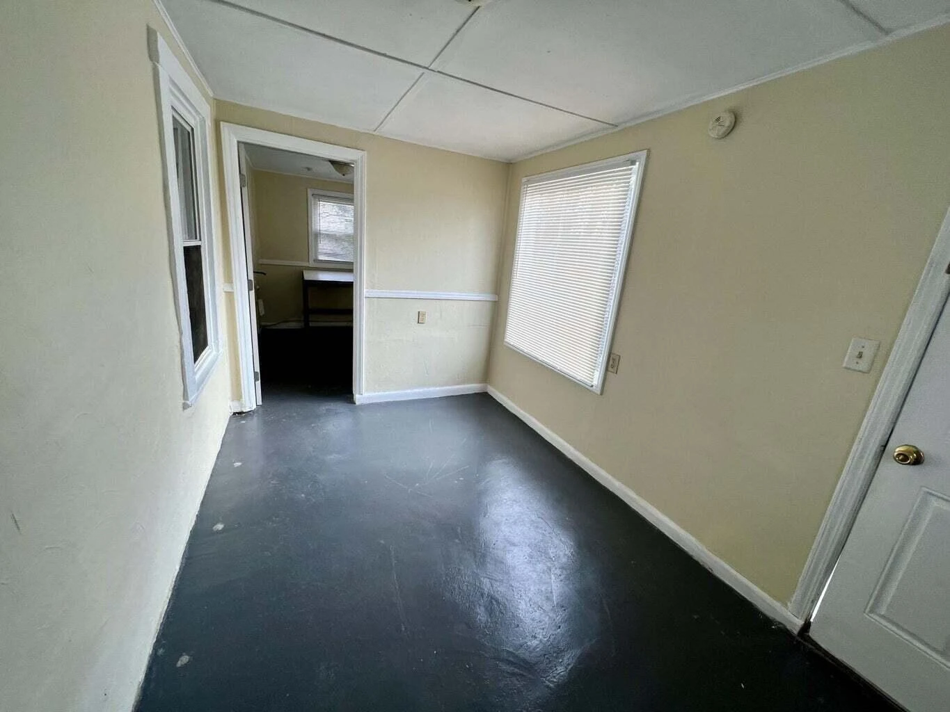 3938 Virginia AVE - Photo 12