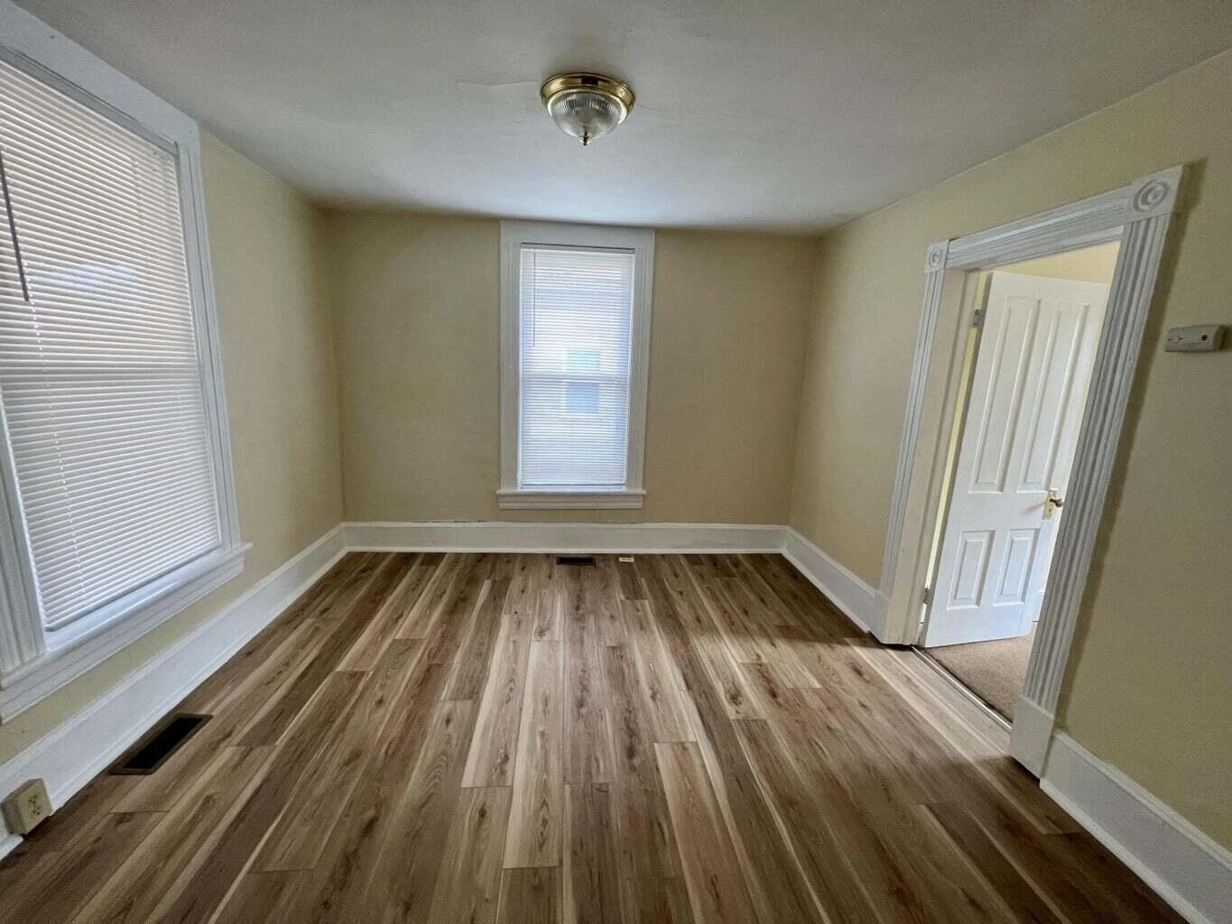 3938 Virginia AVE - Photo 6