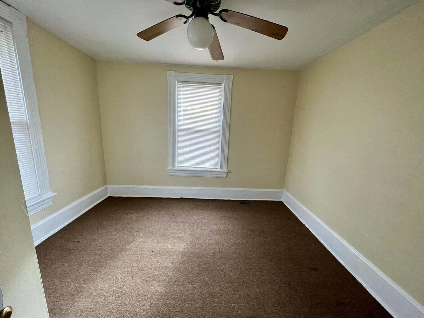 3938 Virginia AVE - Photo 7