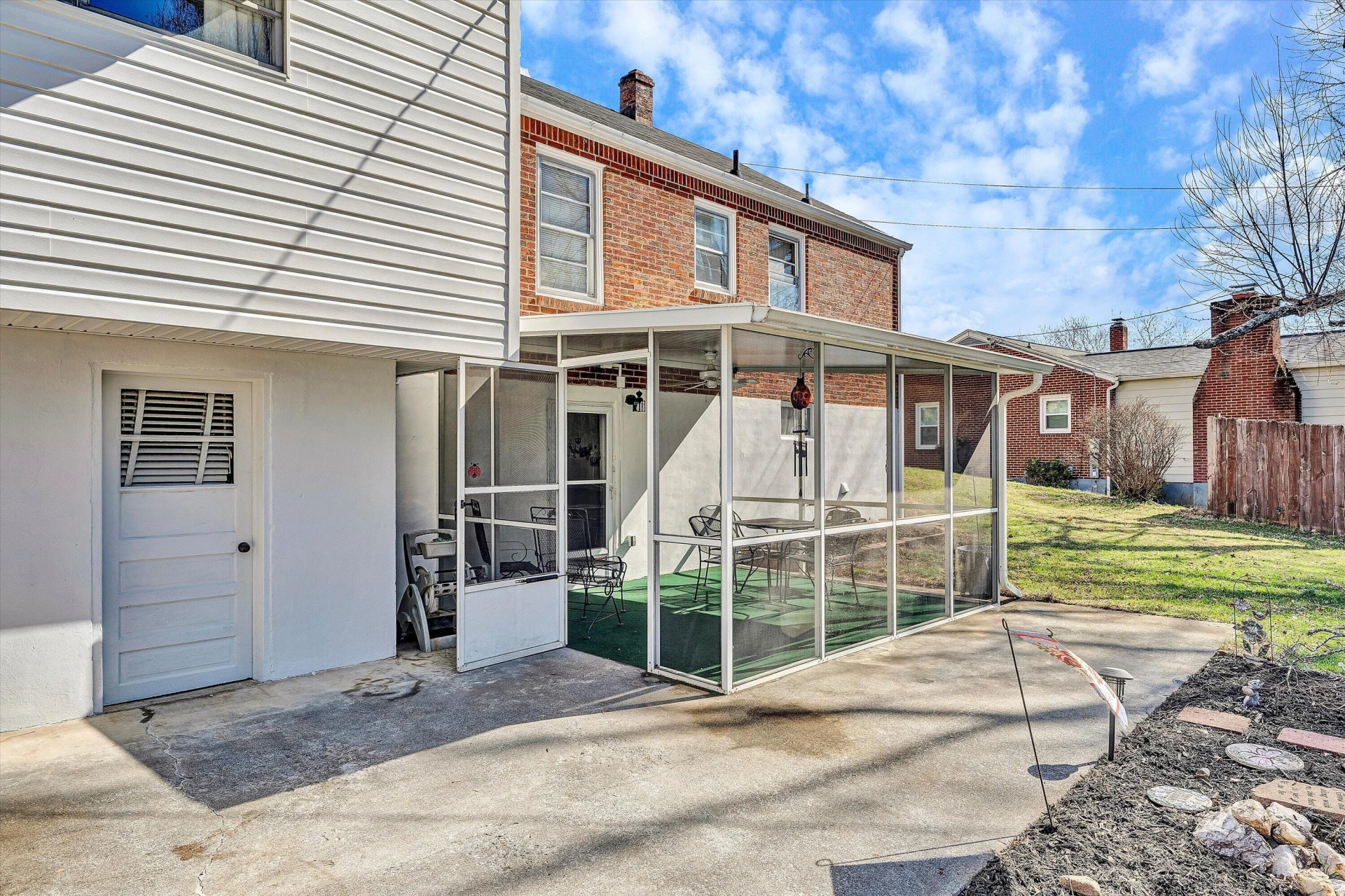 4852 Showalter RD - Photo 35