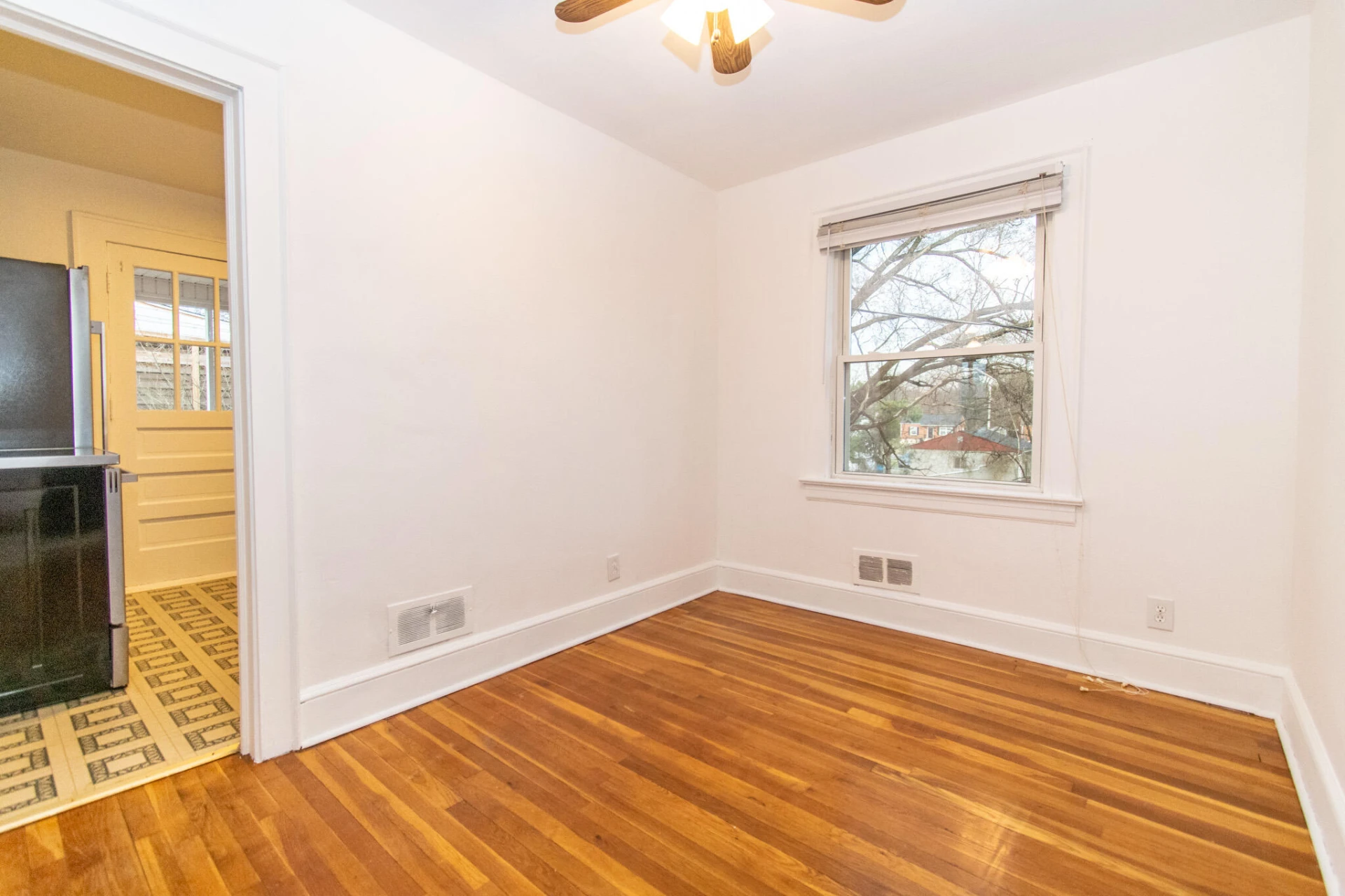 2619 Floraland DR - Photo 21