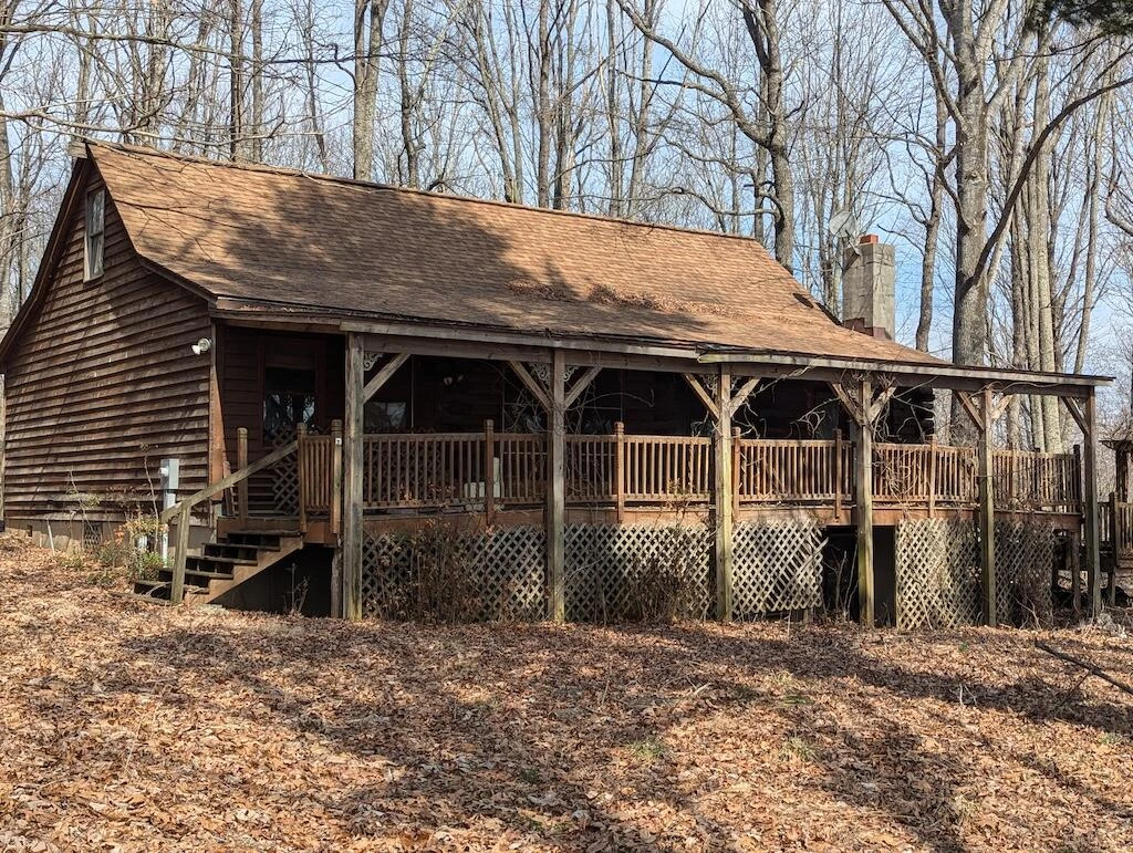 1704 Coles Knob RD