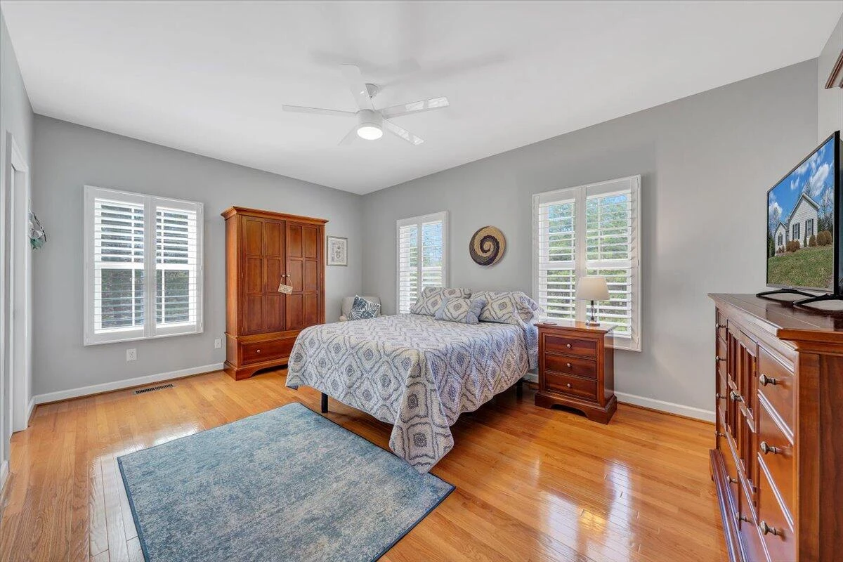 1034 Joffrey DR - Photo 22
