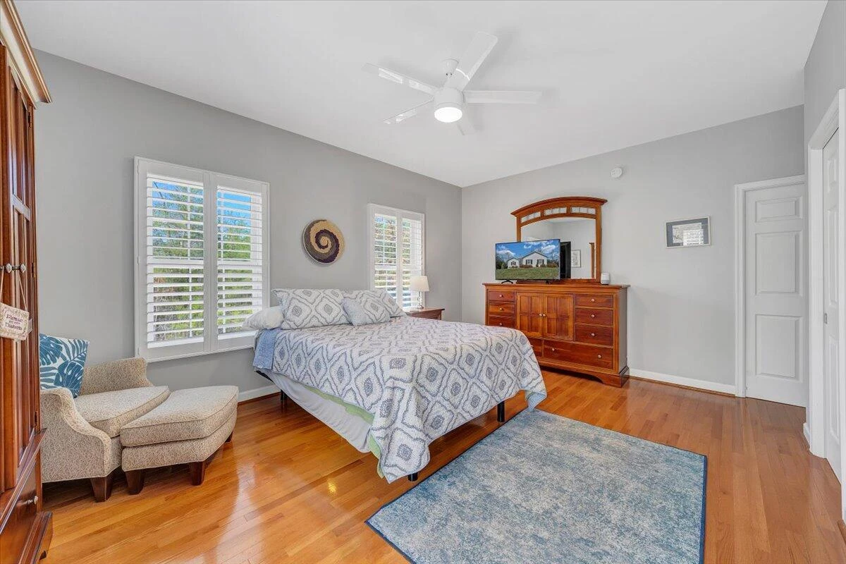 1034 Joffrey DR - Photo 24