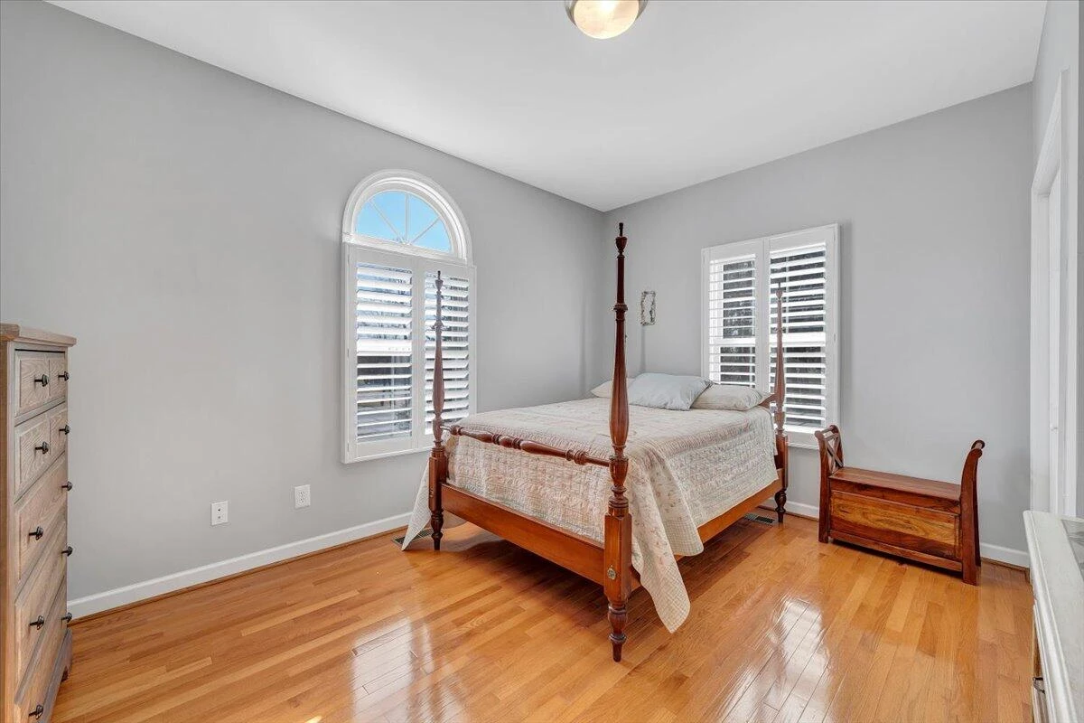 1034 Joffrey DR - Photo 30