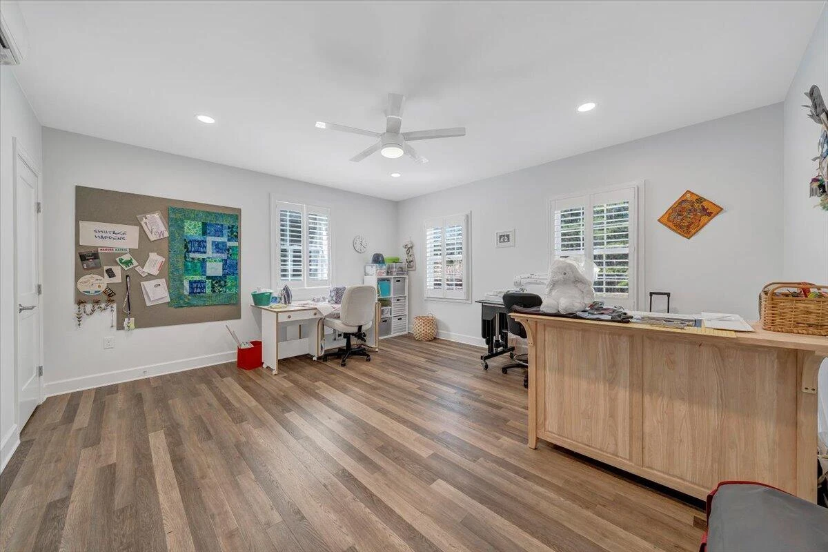 1034 Joffrey DR - Photo 39