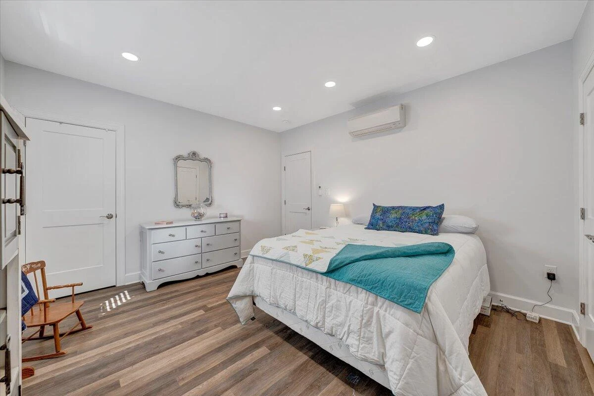 1034 Joffrey DR - Photo 43