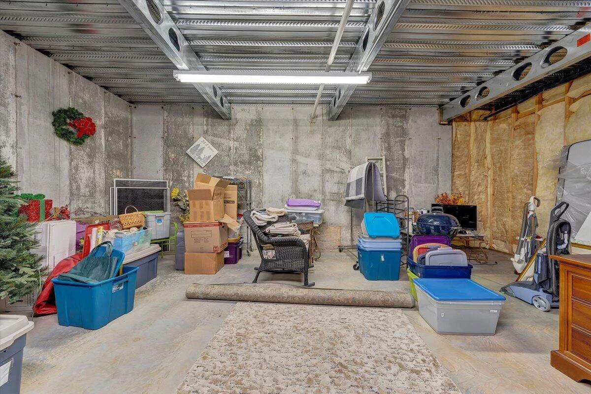 1034 Joffrey DR - Photo 47